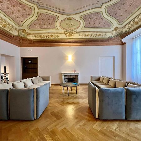 The Seven Suites Генуа Екстериор снимка