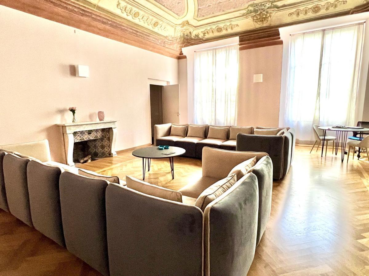 The Seven Suites Генуа Екстериор снимка